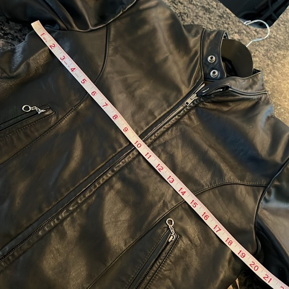 Leather riding Jacket - Picture 13 of 17